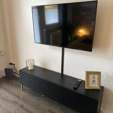 Moderne 5min Vom Wasserschloss - Free Wifi & Netflix Apartment